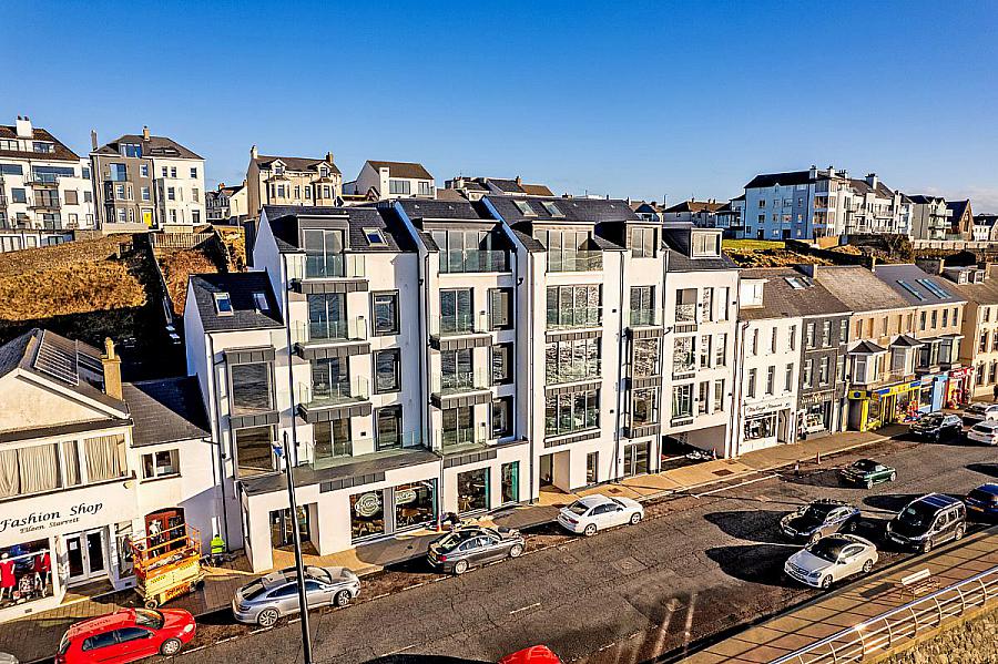 Apartment 2, 17 The Promenade