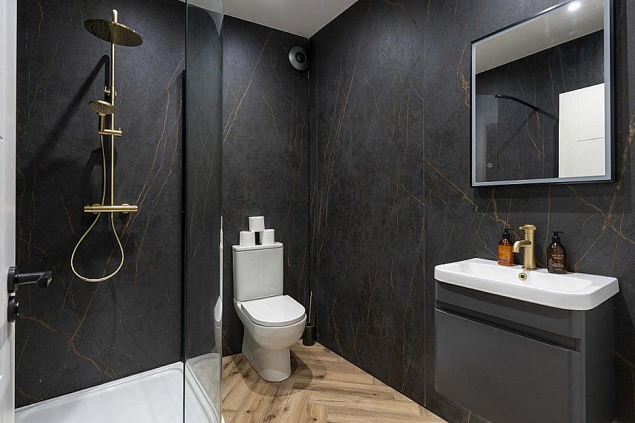 Apt 2, 37 West, Princess Street