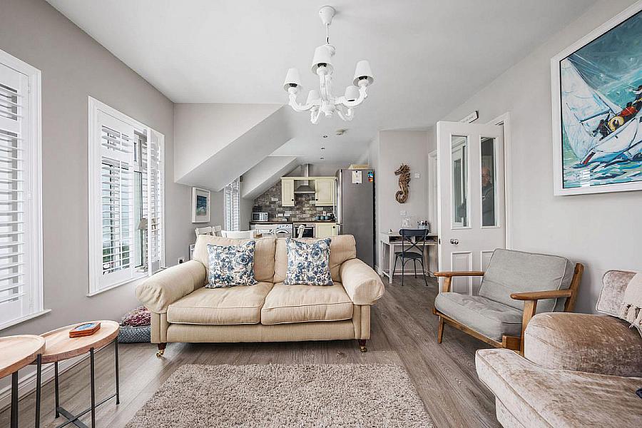 21 Lisnabrack Apartments, Seaport Avenue