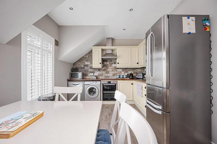 21 Lisnabrack Apartments, Seaport Avenue