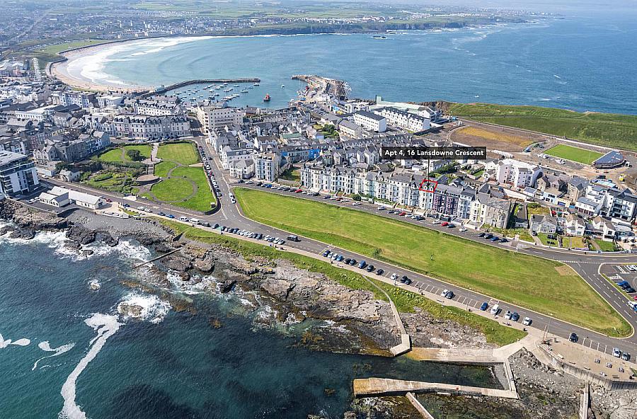 Apt 4, 16 Lansdowne Crescent