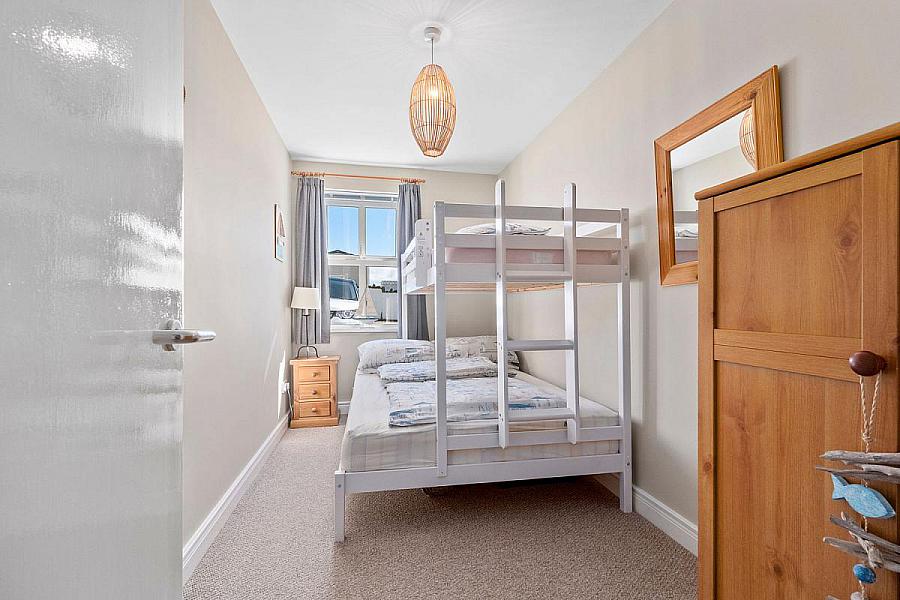5 Seaport Apartments, Bayhead Road
