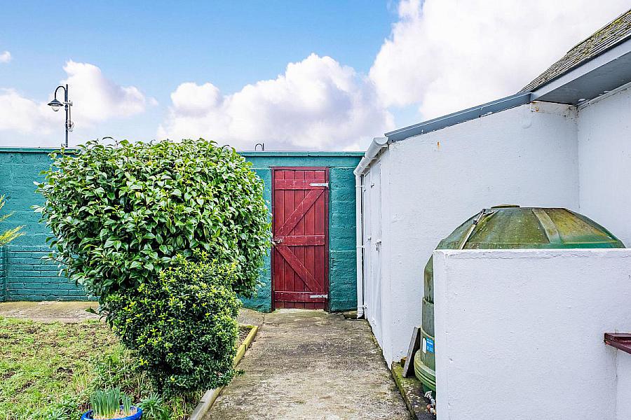 16 Bayhead Road, Portballintrae