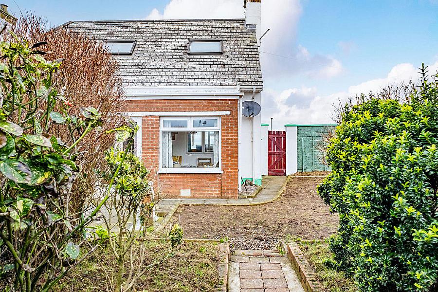 16 Bayhead Road, Portballintrae