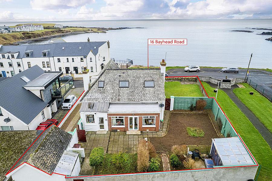 16 Bayhead Road, Portballintrae