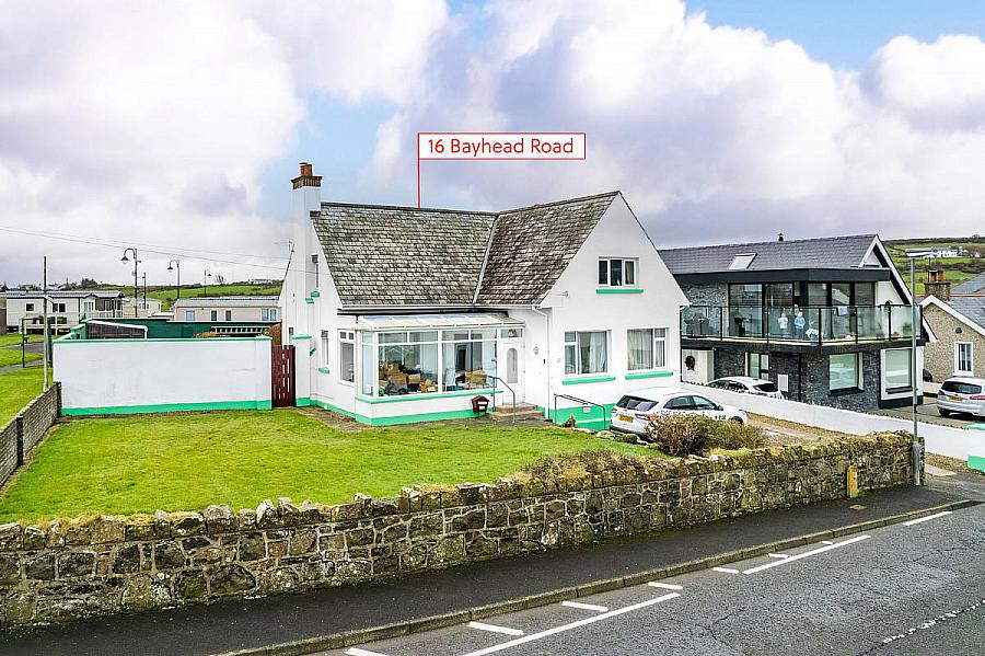 16 Bayhead Road, Portballintrae