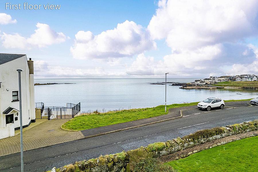 16 Bayhead Road, Portballintrae