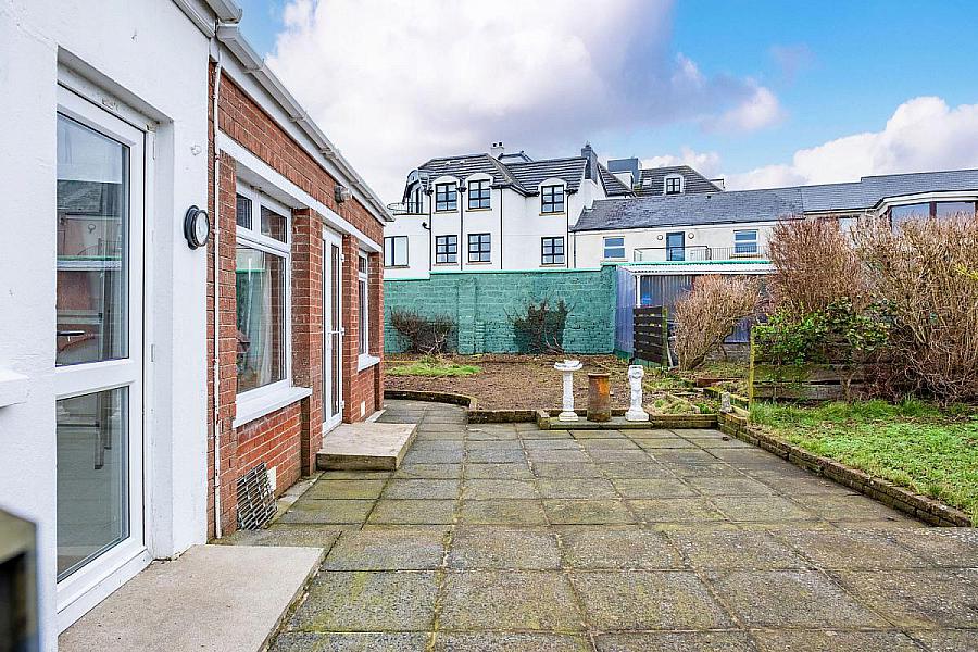 16 Bayhead Road, Portballintrae