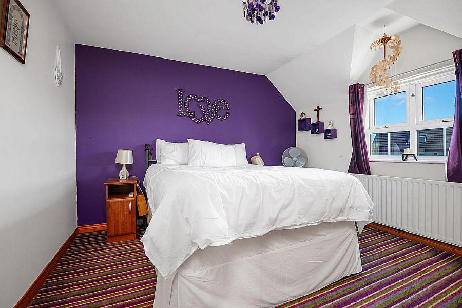 21B Glenmanus Village