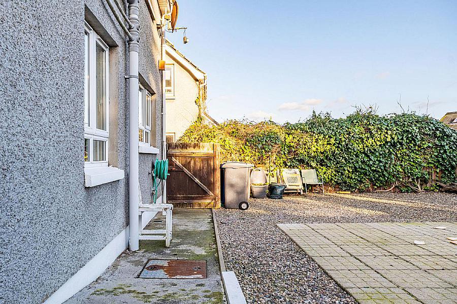 21B Glenmanus Village