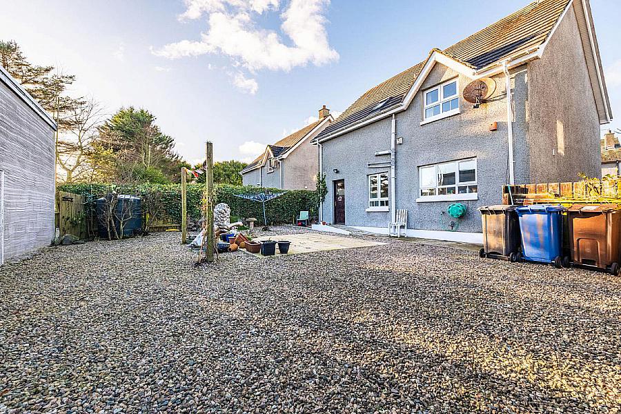 21B Glenmanus Village