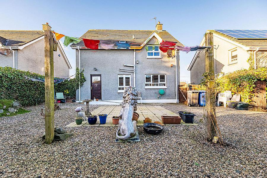 21B Glenmanus Village