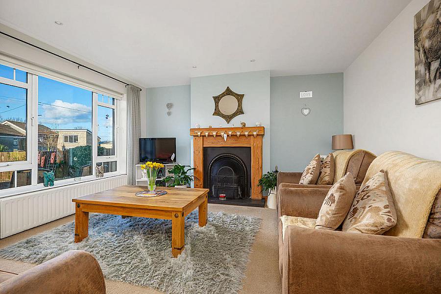 21B Glenmanus Village