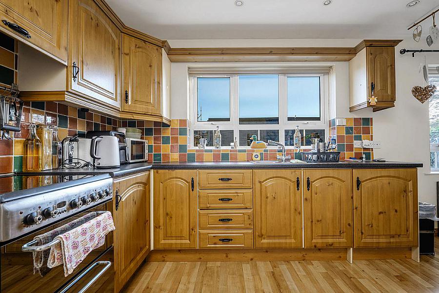 21B Glenmanus Village