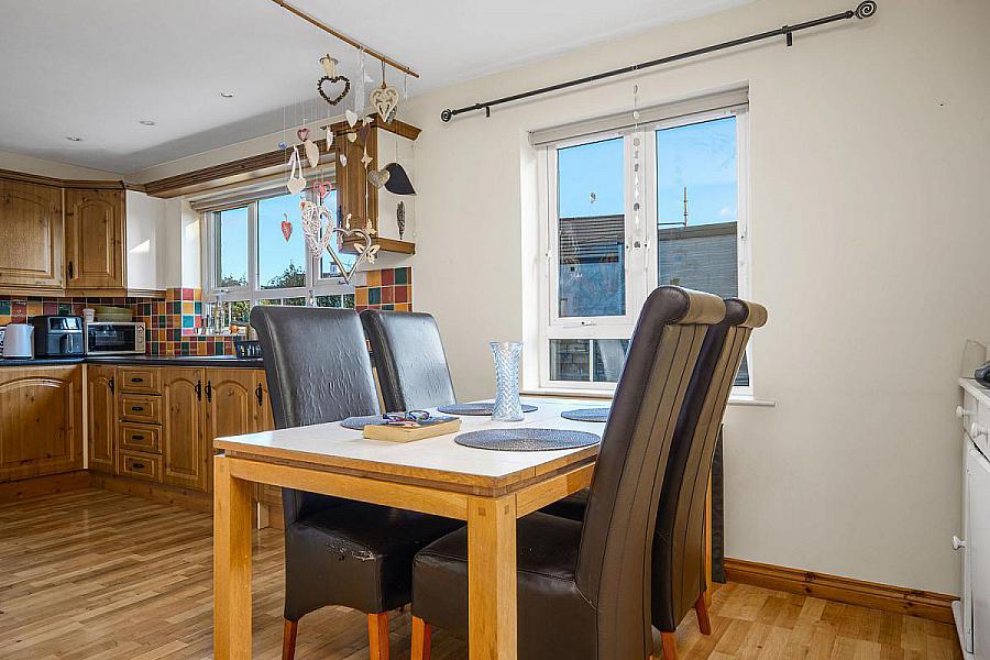 21B Glenmanus Village