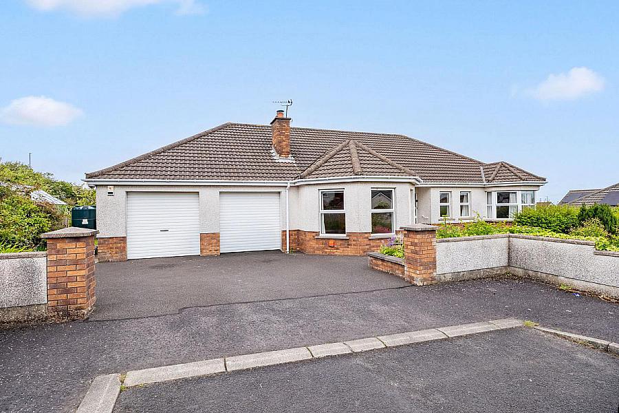 8 Knockancor Drive