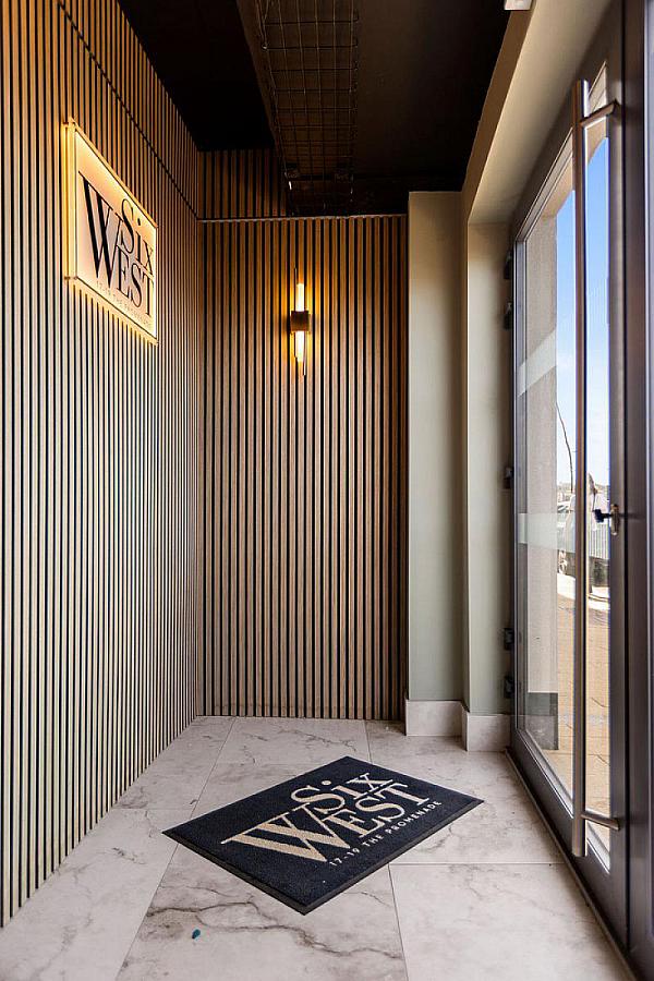 13 Six West, Apt 5, 17 The Promenade