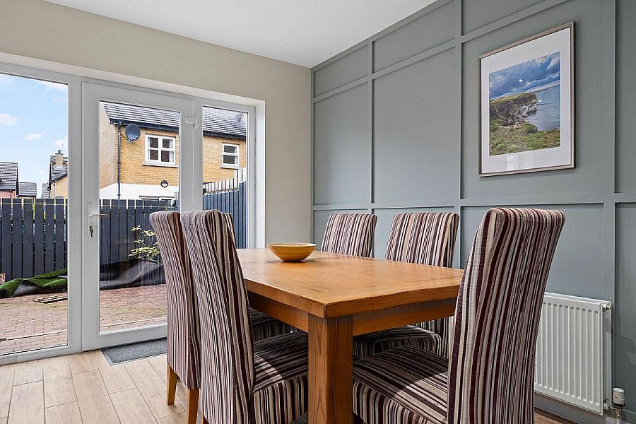 26 Hopefield Gardens