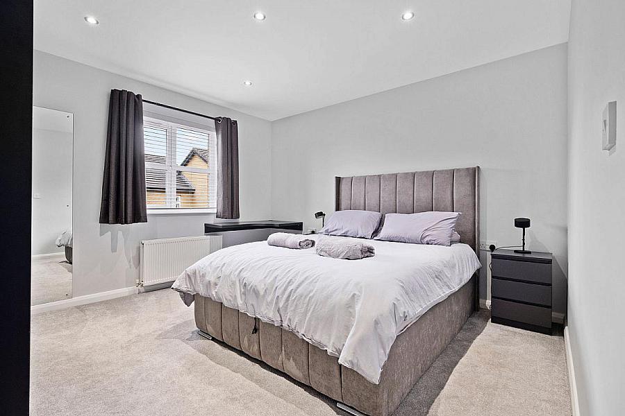 26 Hopefield Gardens