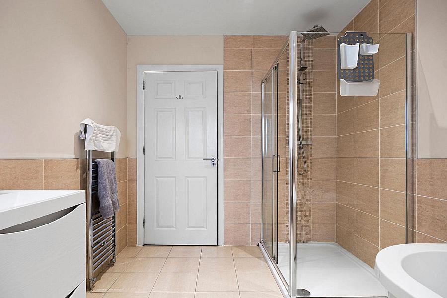 26 Hopefield Gardens