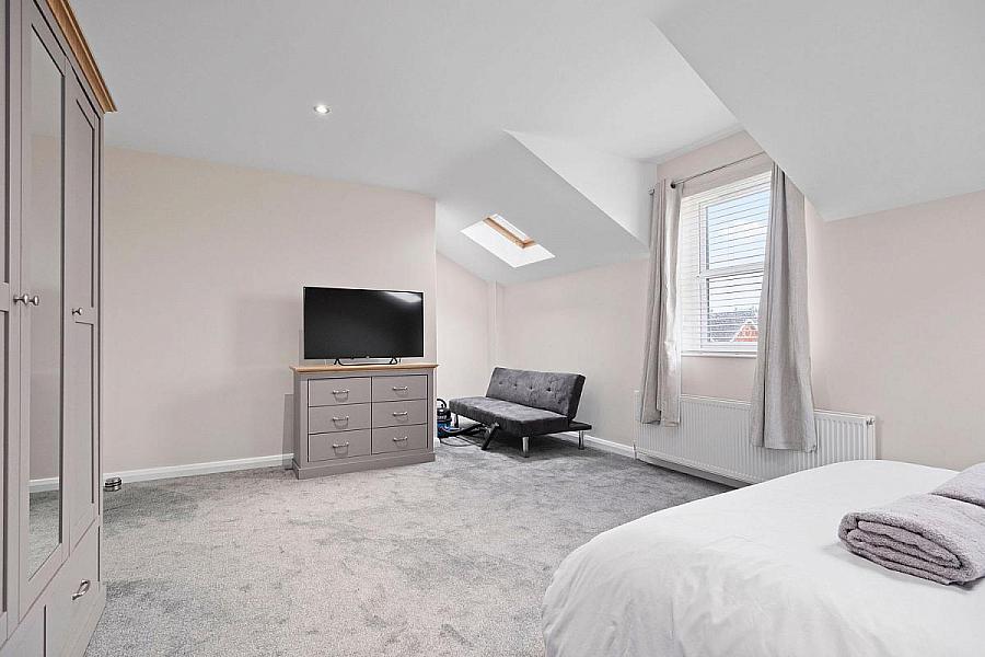 26 Hopefield Gardens