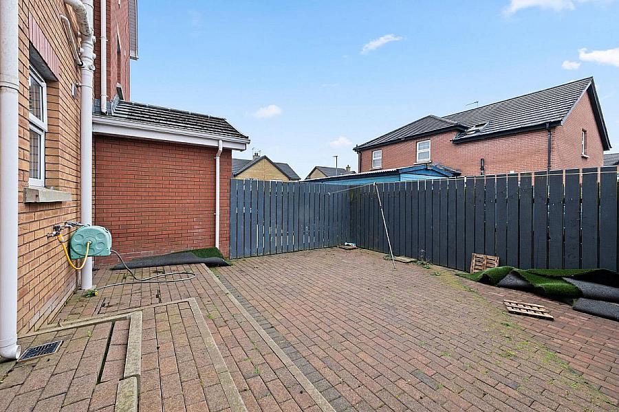 26 Hopefield Gardens