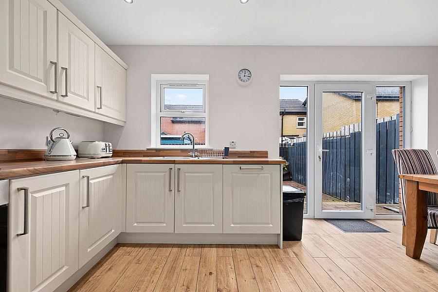 26 Hopefield Gardens