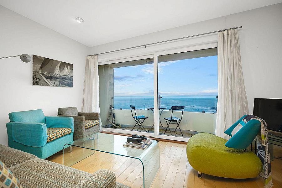 6 Dunsandel, 43 Beach Road