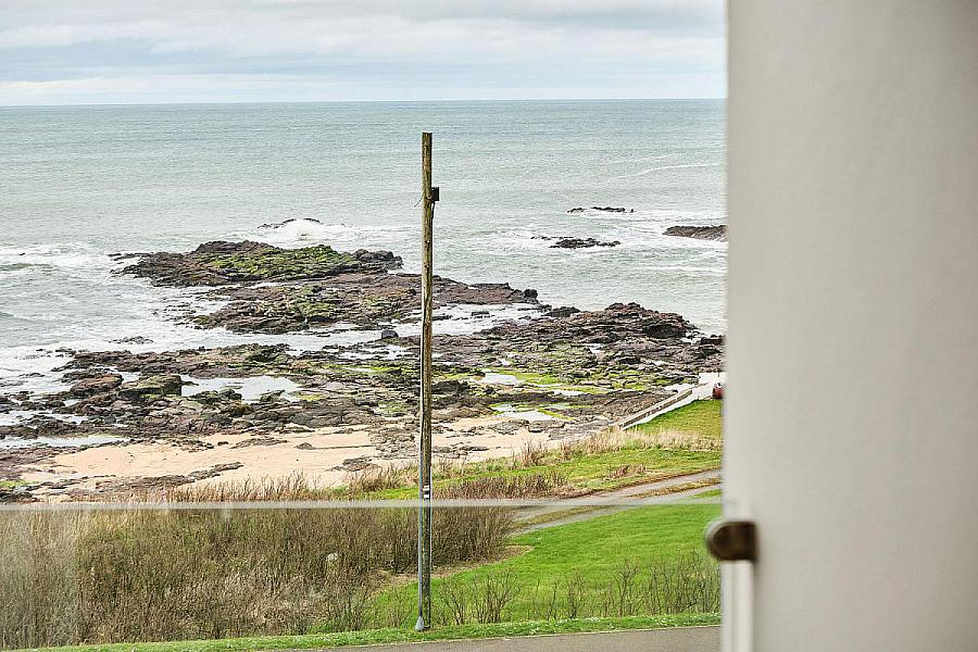 6 Dunsandel, 43 Beach Road