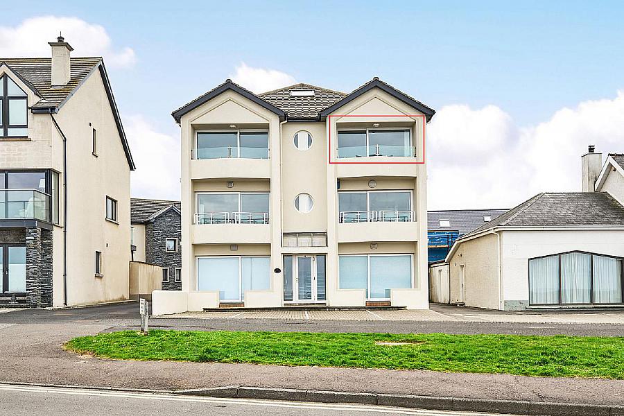 6 Dunsandel, 43 Beach Road