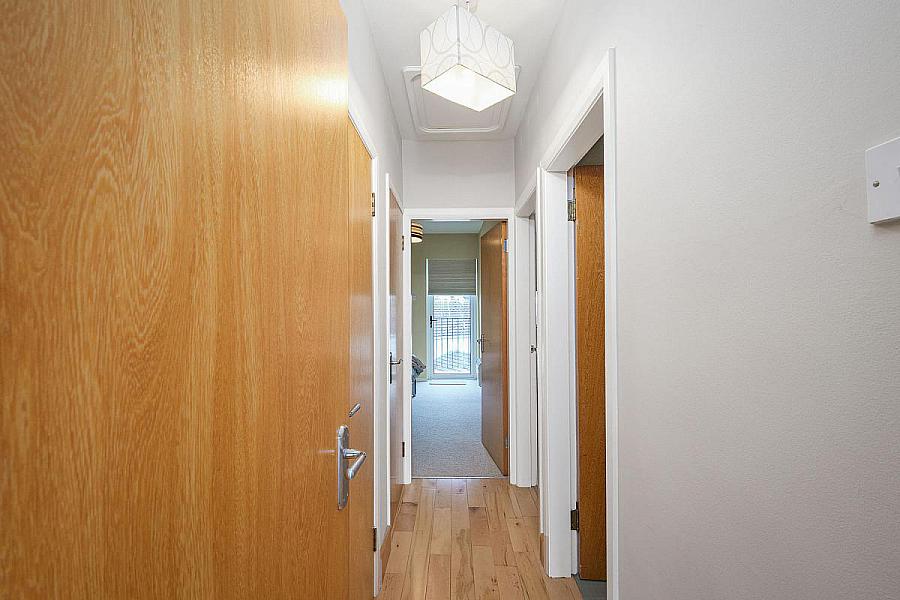 6 Dunsandel, 43 Beach Road