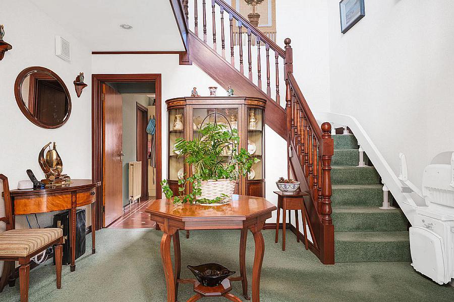 3 Adam Clarke Gardens