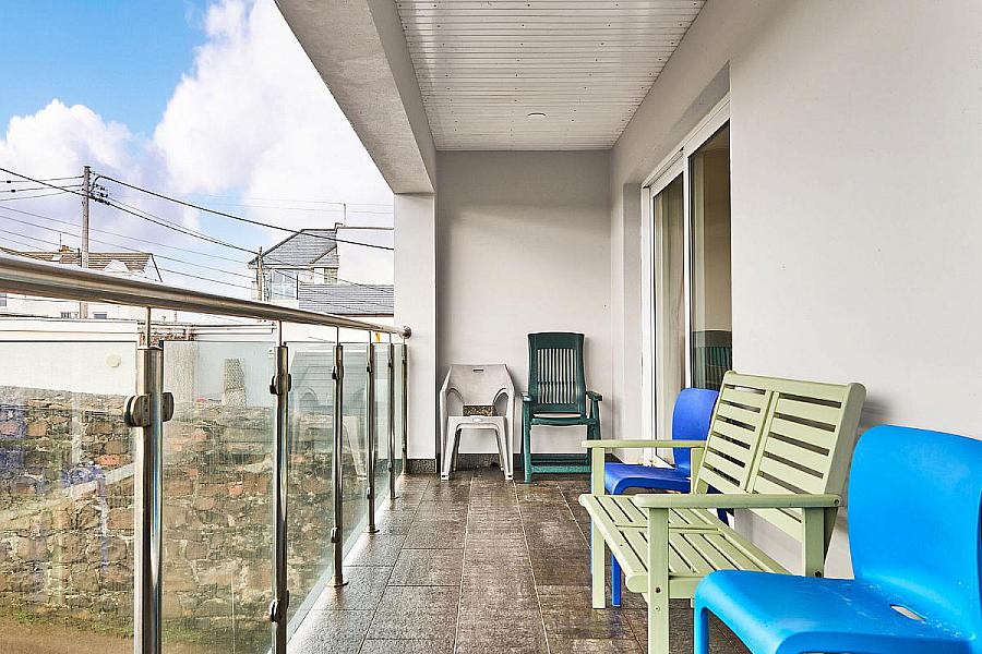 Apt 5, 6 Hillside House