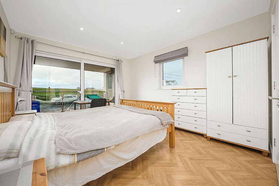 Apt 5, 6 Hillside House