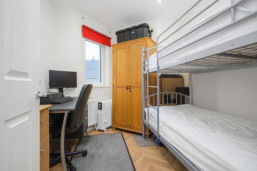 Apt 5, 6 Hillside House