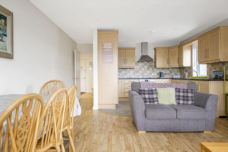 Apt 5, 6 Hillside House