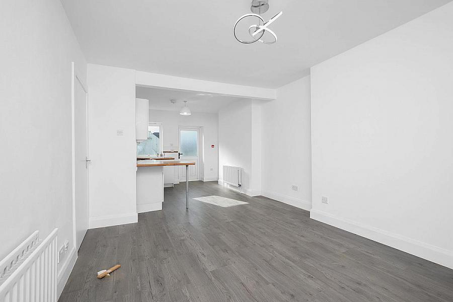 Apt 4, 64 Causeway Street