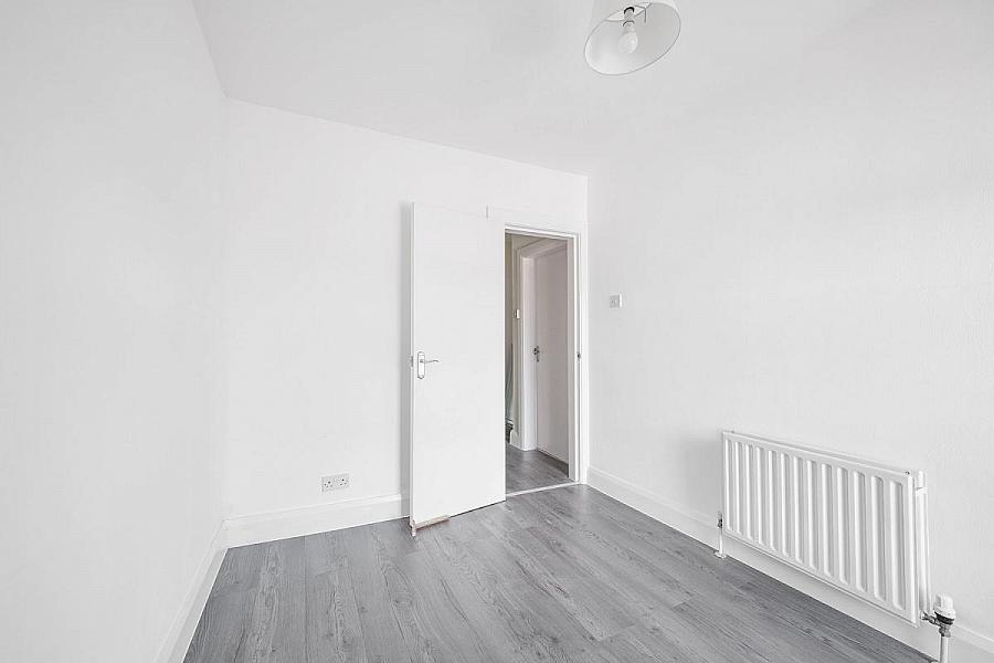 Apt 4, 64 Causeway Street