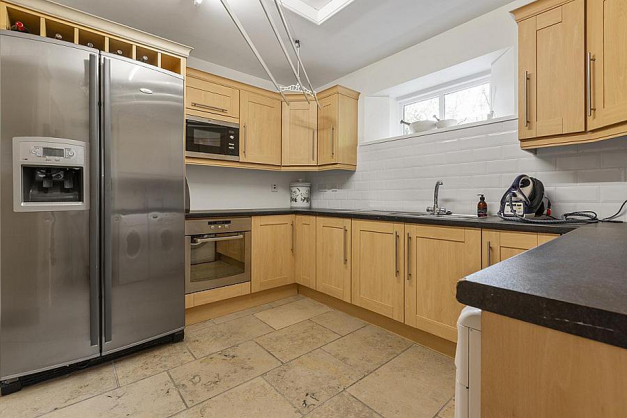 3 Drumslade Road