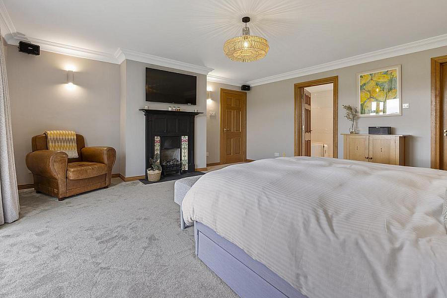 3 Drumslade Road