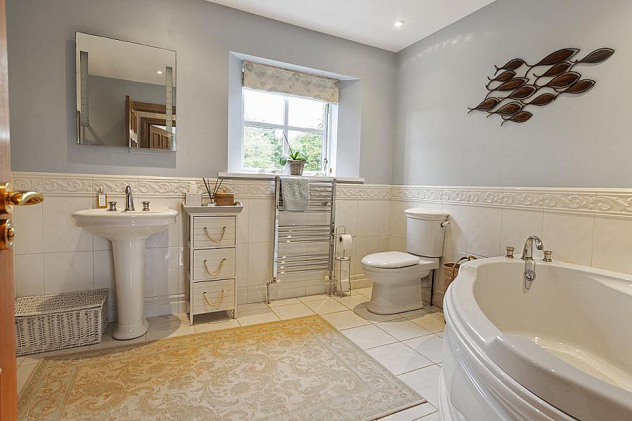 3 Drumslade Road