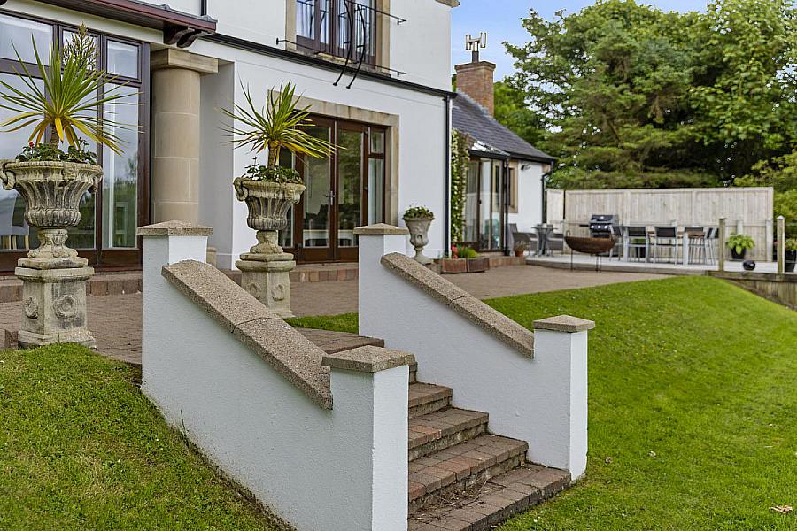 3 Drumslade Road