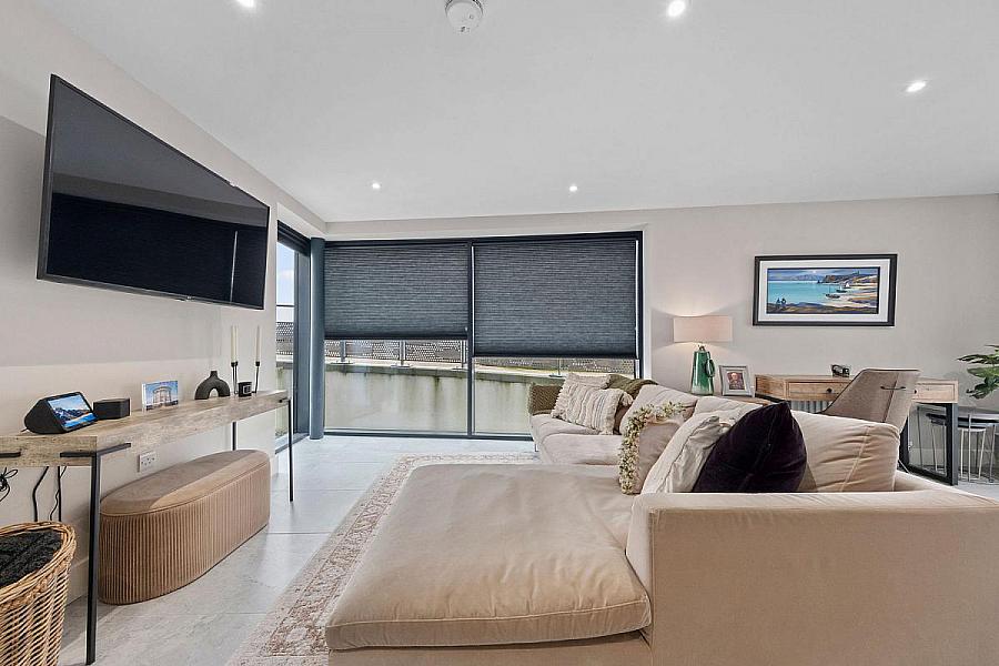 8 Castlelinn, 2-6 Bath Road