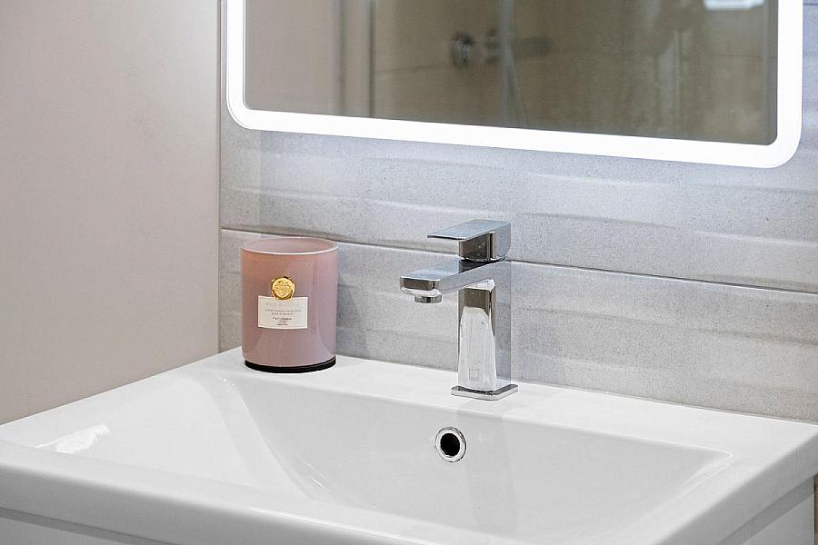 8 Castlelinn, 2-6 Bath Road