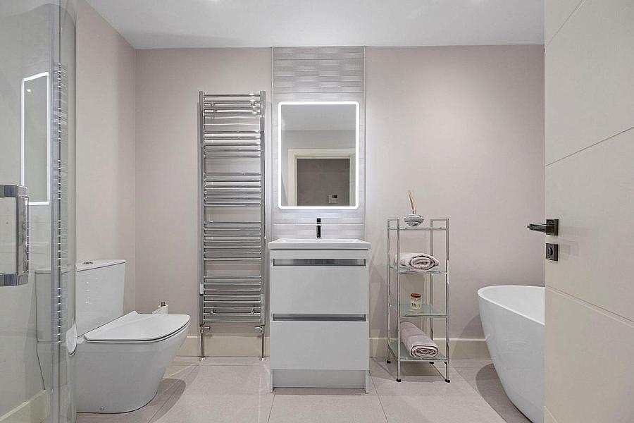 8 Castlelinn, 2-6 Bath Road