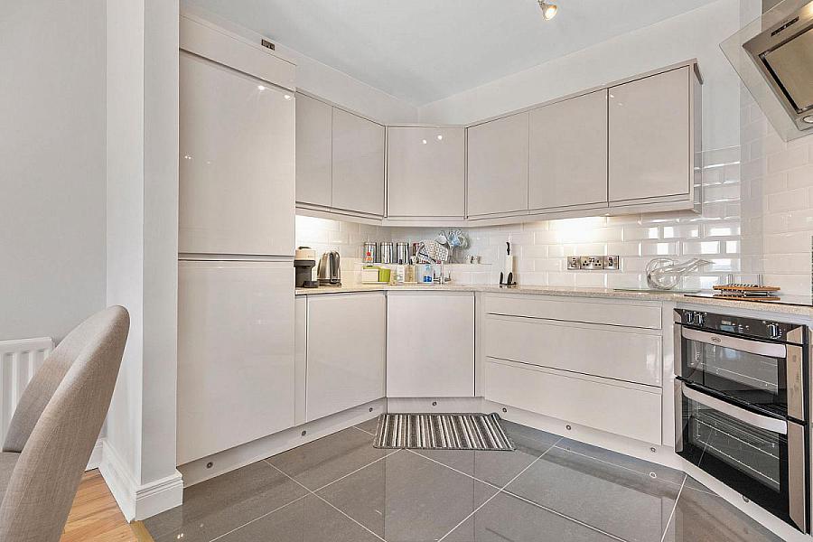 14 Westbay, 46-50 Mark Street