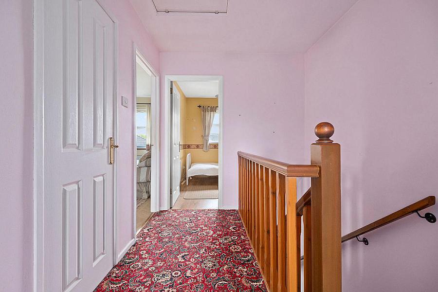 45 Woodford Park