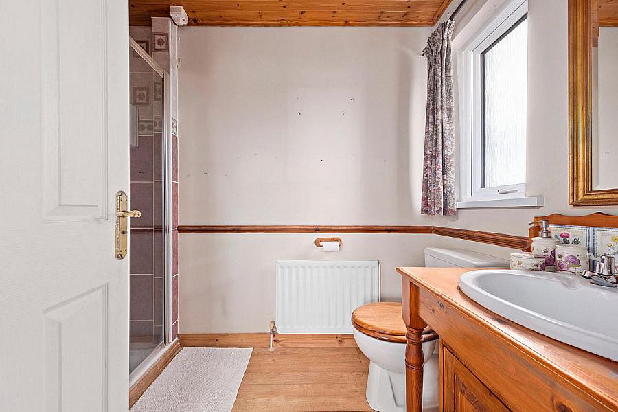 45 Woodford Park