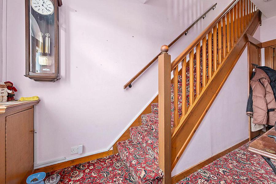 45 Woodford Park