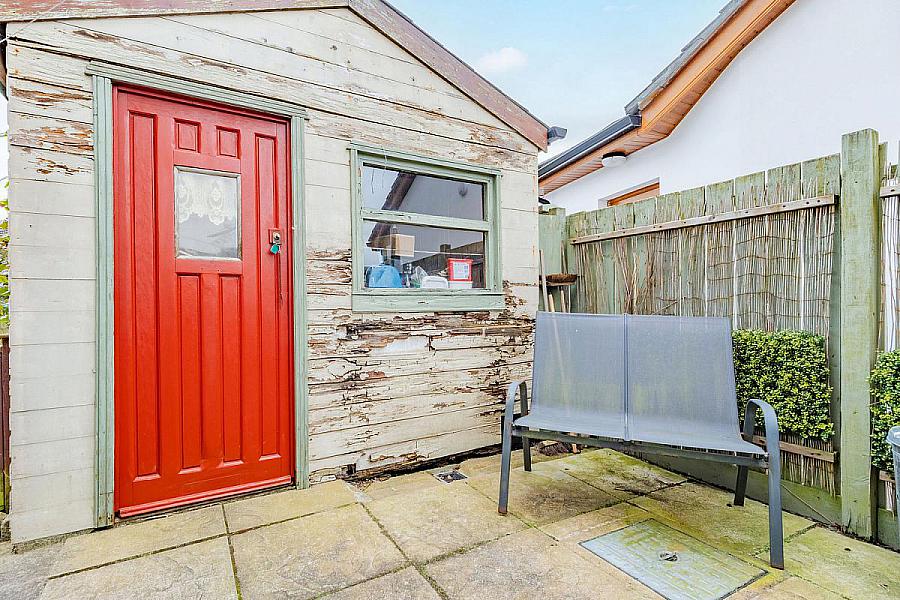 45 Woodford Park